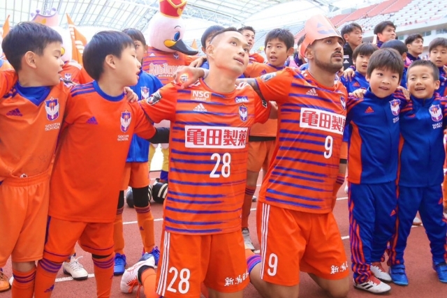 早川史哉選手著「そして歩き出す サッカーと白血病と僕の日常」追加販売のお知らせ
